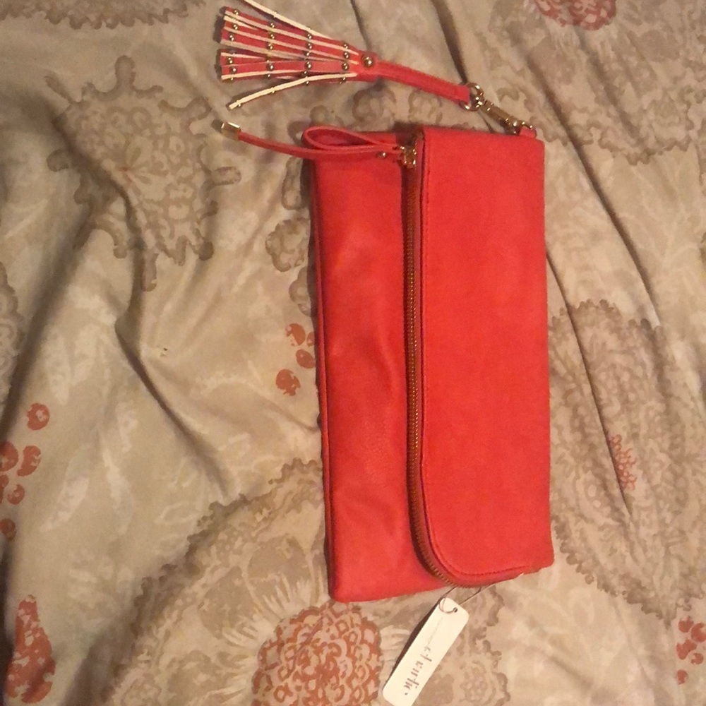 A Peach mystery clutch
